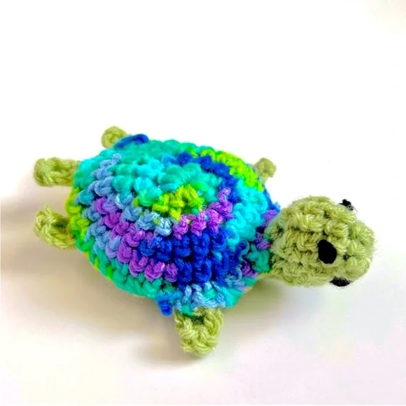 HAND CRAFTED Crochet Potent Organic Catnip Amigurumi Colorful Turtle Cat Toy - Picture 1 of 5